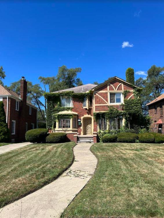 W Outer Dr, Detroit, MI 48235