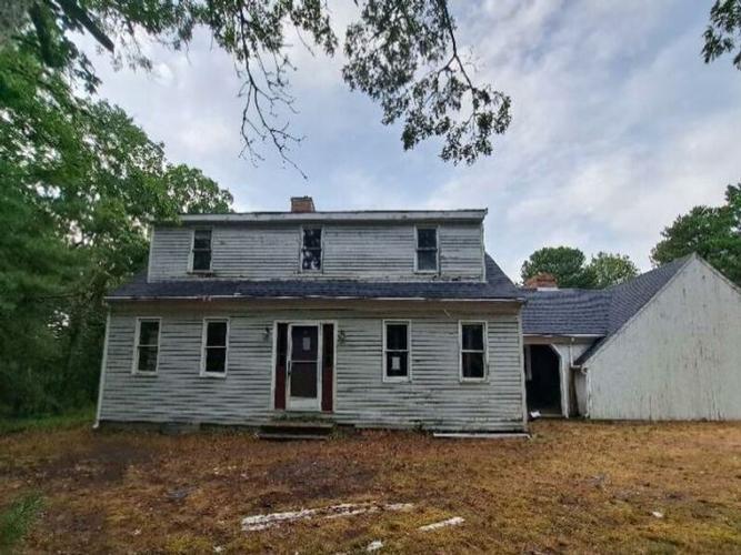 Hollow Rd, Cotuit, MA 02635