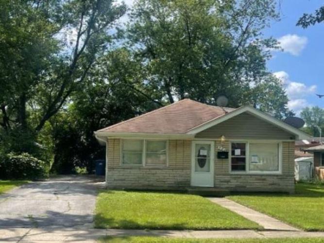 Shelly Ln, Chicago Heights, IL 60411