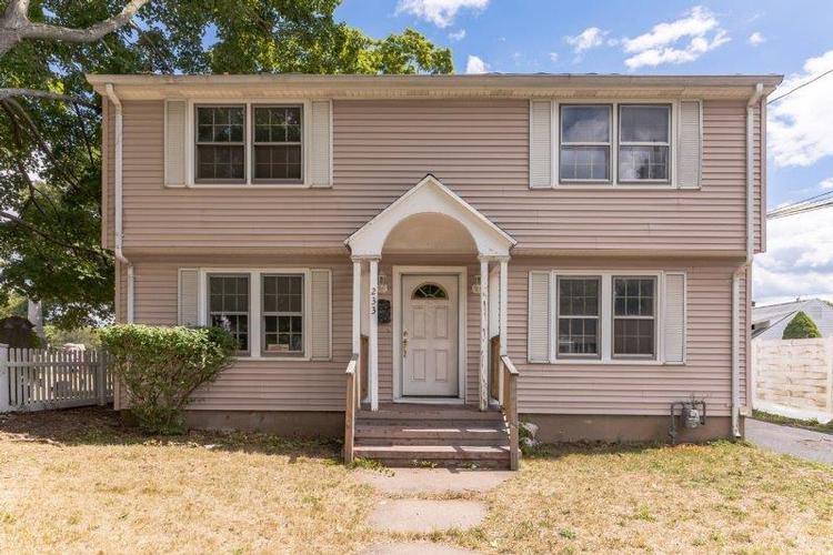 Washington Ave, Hamden, CT 06518