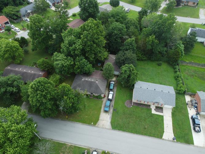 Delta Dr, Charlestown, IN 47111