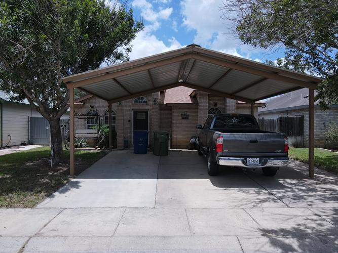 Birney Dr, Laredo, TX 78046