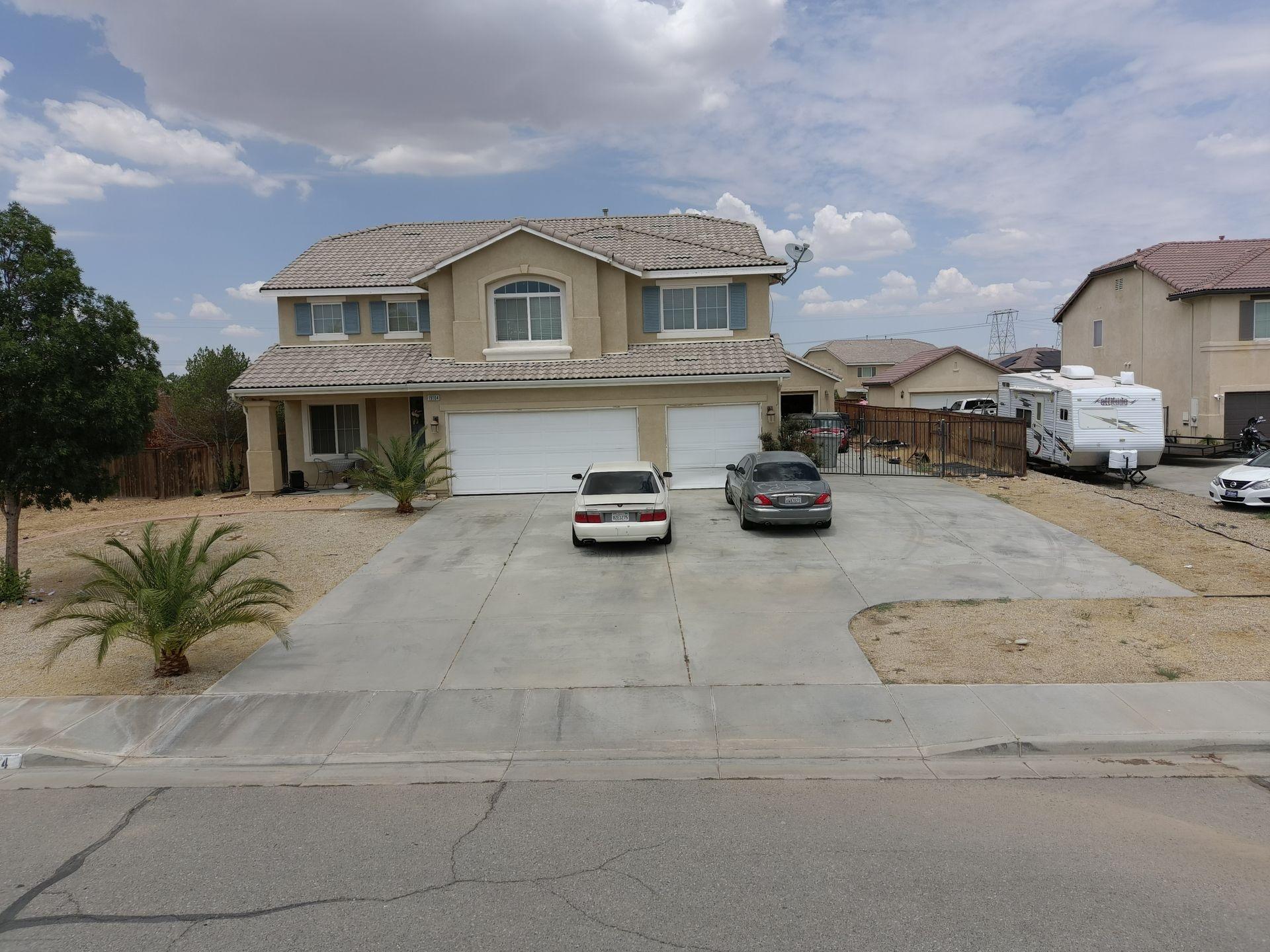 Mono Dr, Hesperia, CA 92345