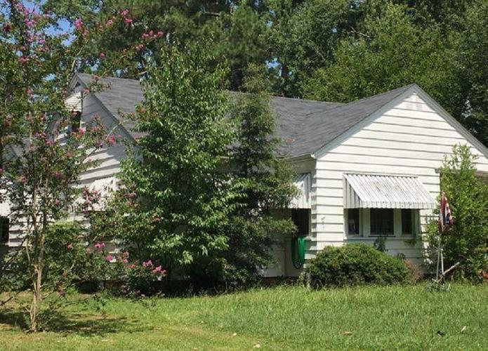 Mayo St, Tarboro, NC 27886
