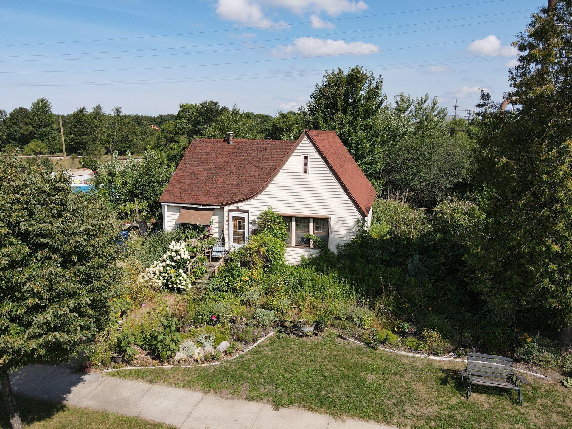 W Broadway Ave, Muskegon, MI 49441