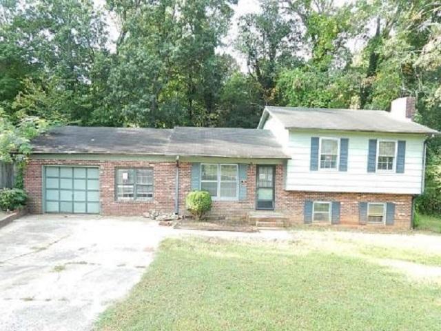 Divaldi St, Lewisville, NC 27023