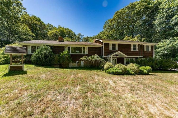 Hackberry Hill Rd, Weston, CT 06883