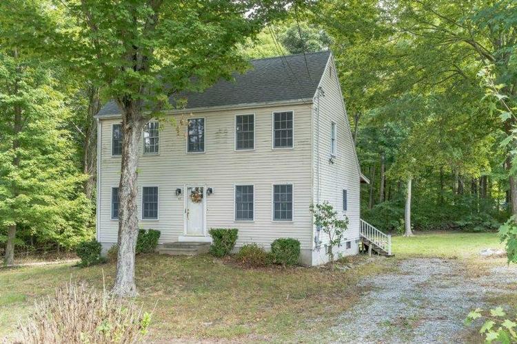 Winthrop Rd, Chester, CT 06412