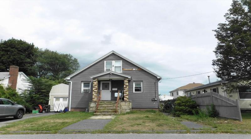 Montgomery Ave, Worcester, MA 01604