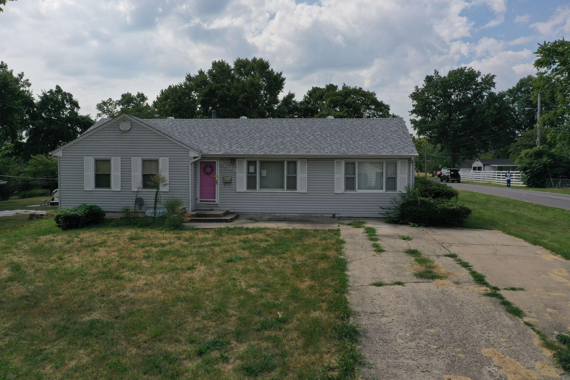 E 54th Ter, Kansas City, MO 64129