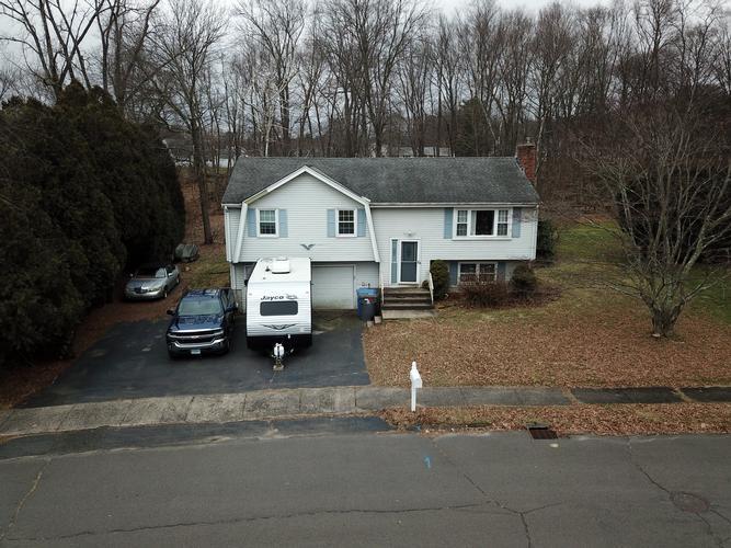 Richard Ct, Bristol, CT 06010