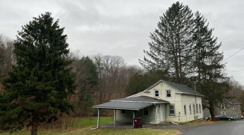 Powder Mill Rd, Valley Falls, NY 12185