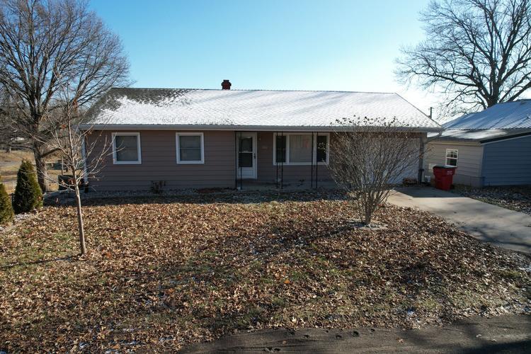 S 27th St, Lexington, MO 64067