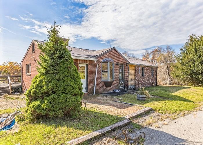 Dunhamtown Brimfield Rd, Brimfield, MA 01010