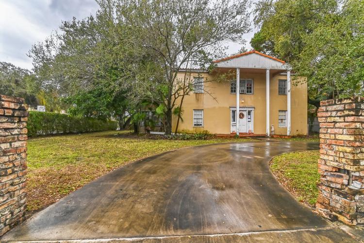 Ne 96th St, Miami Shores, FL 33138