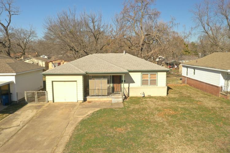 E 7th St, Tulsa, OK 74112