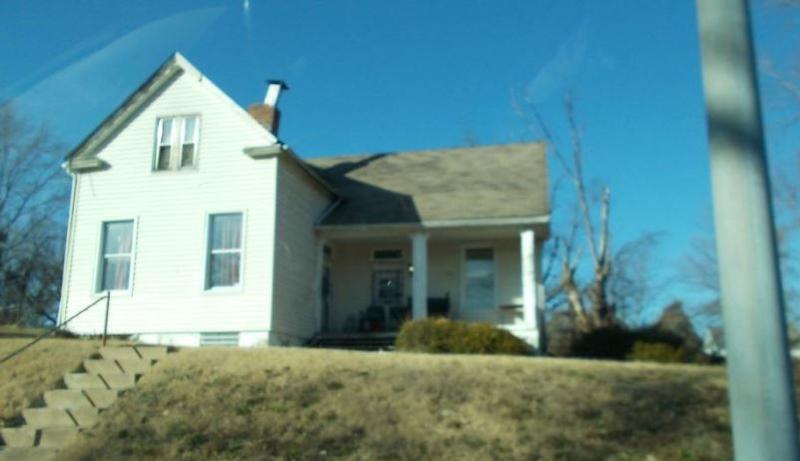 Garth Ave, Saint Louis, MO 63147