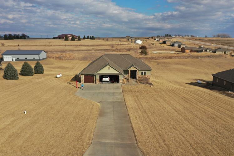 Hearthstone Dr, Council Bluffs, IA 51503