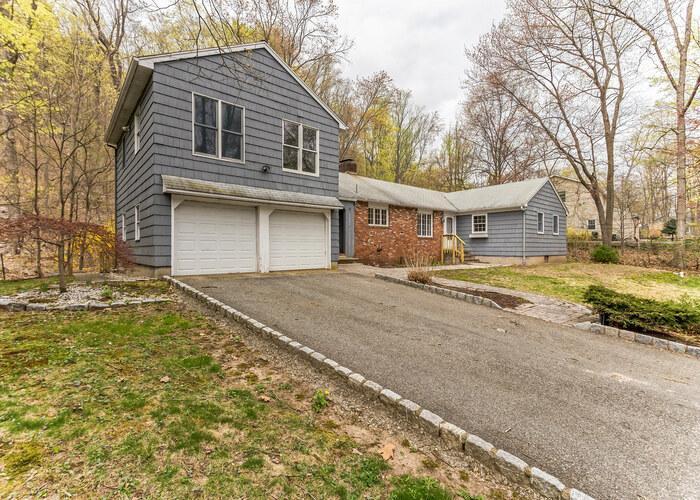 Kinnelon Rd, Kinnelon, NJ 07405