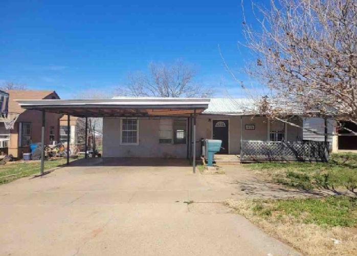Josephine St, Sweetwater, TX 79556