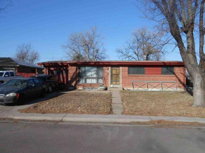 Quentin St, Aurora, CO 80011