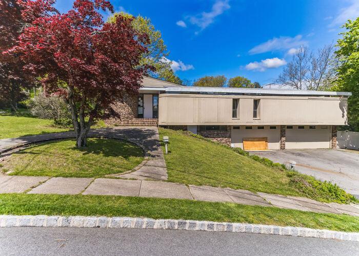 Weber Rd, West Orange, NJ 07052