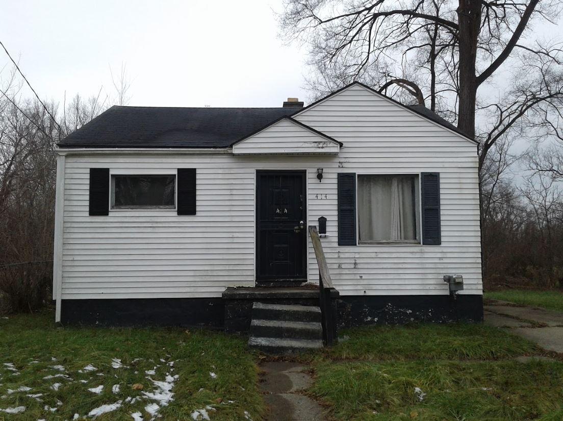 E Lorado Ave, Flint, MI 48505