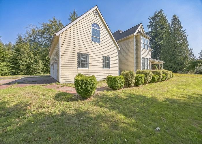 N Columbia Heights Rd, Longview, WA 98632