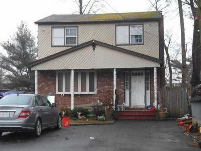 Pennsylvania Ave, Medford, NY 11763