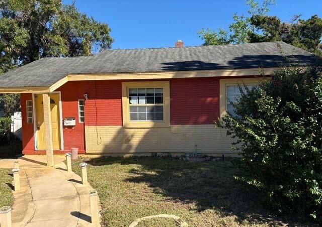 S Adams St, Daytona Beach, FL 32114