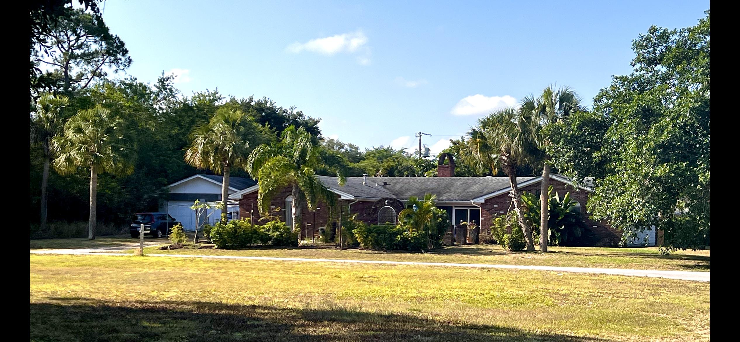 4th Ln, Vero Beach, FL 32962