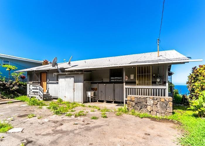 Sea View Cir, Kailua Kona, HI 96740