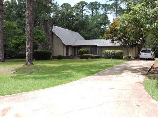 E Alberson Dr, Albany, GA 31721