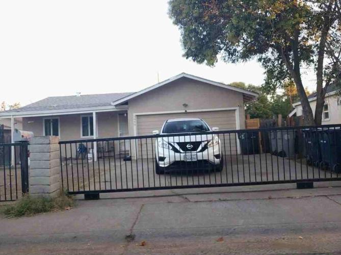 18th Ave, Sacramento, CA 95820