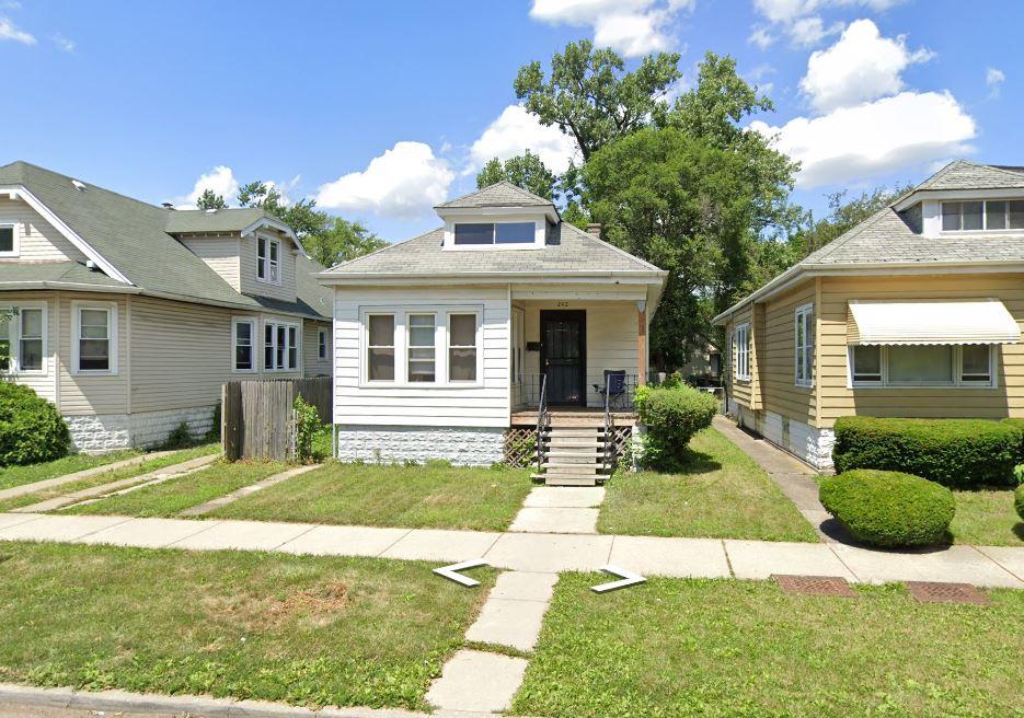 W 105th St, Chicago, IL 60628