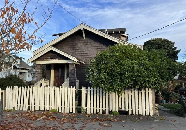 Summer St, Eureka, CA 95501