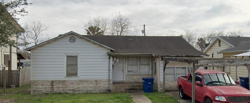 Oak Ave, Groves, TX 77619