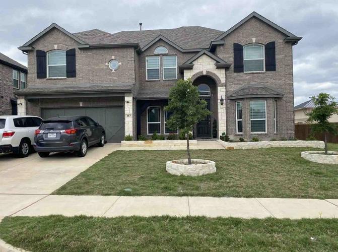 Remington Ct, Midlothian, TX 76065