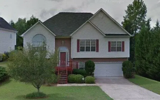 Justin Ct, Fayetteville, GA 30215