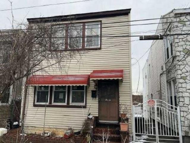 92nd Ave, Richmond Hill, NY 11418