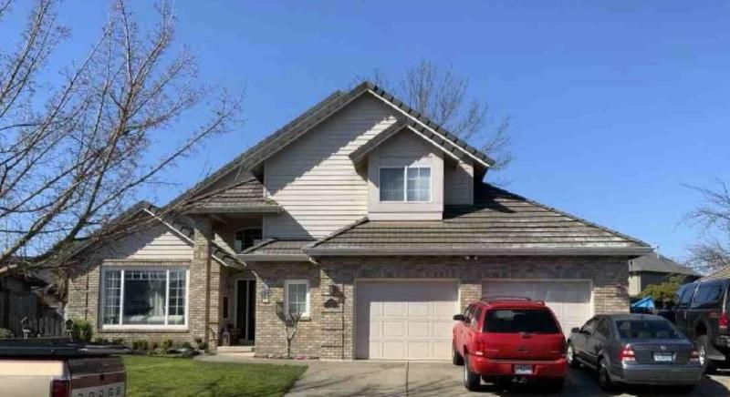 Mckenzie Crest Dr, Springfield, OR 97477