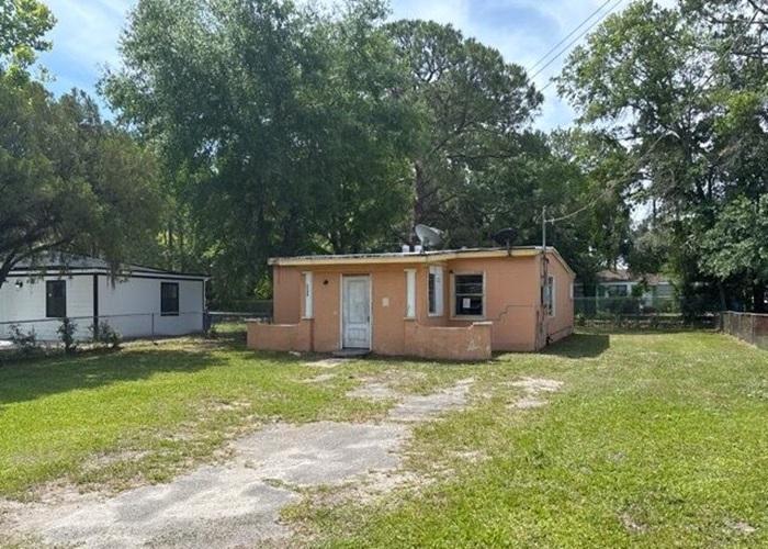 Wisteria St, Jacksonville, FL 32209
