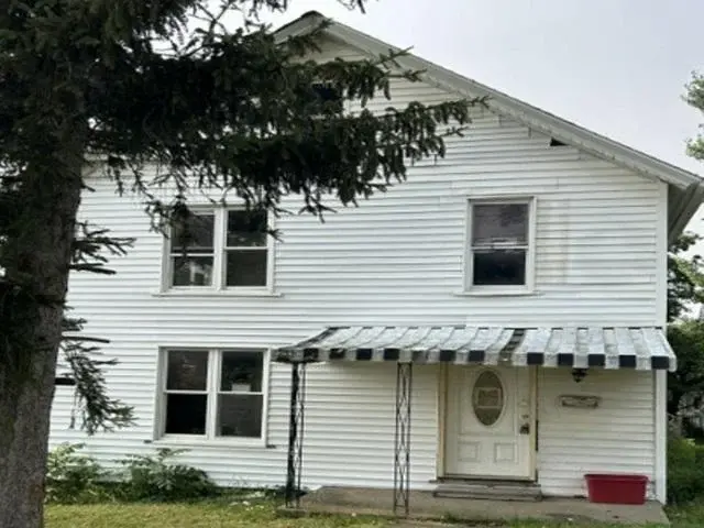 Monroe St, Silver Creek, NY 14136