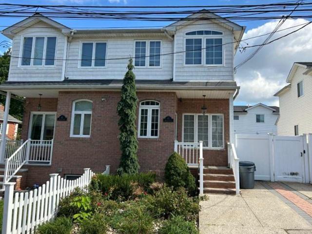 Harris Ln, Staten Island, NY 10309