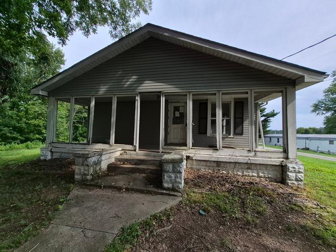 S Ash St, Spurgeon, IN 47584