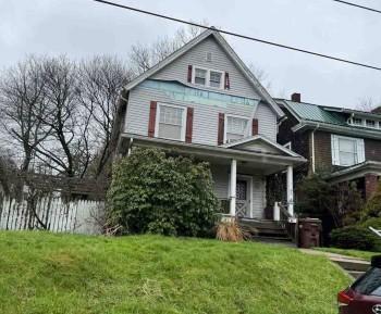 Hazen Pl, Sharon, PA 16146