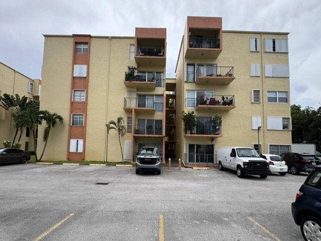 W 19th Ct, Hialeah, FL 33012