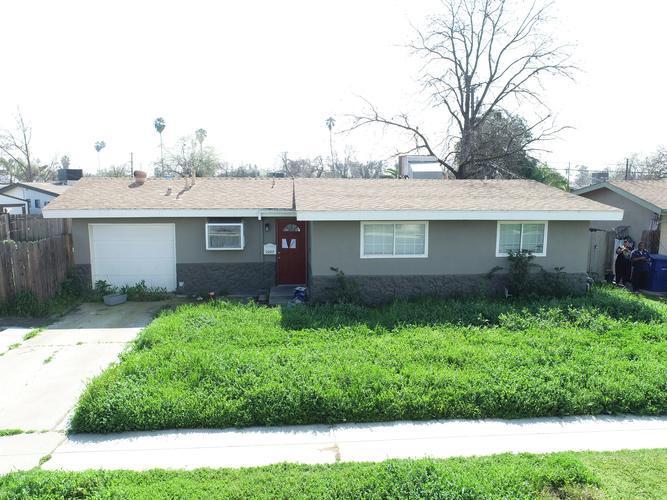 W Dayton Ave, Fresno, CA 93705