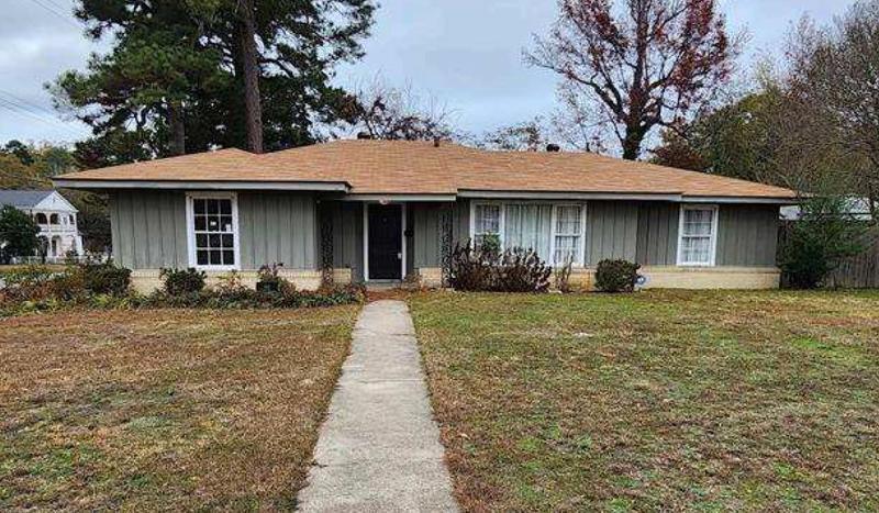 E 6th St, El Dorado, AR 71730
