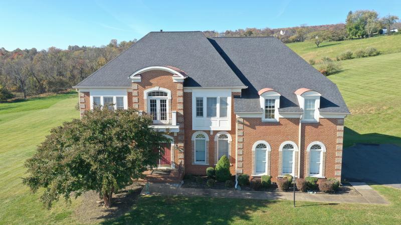 Glencoe Ct, Round Hill, VA 20141